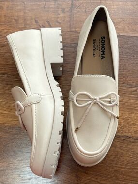 Sonoma Cream Bow Loafers with Lug Sole